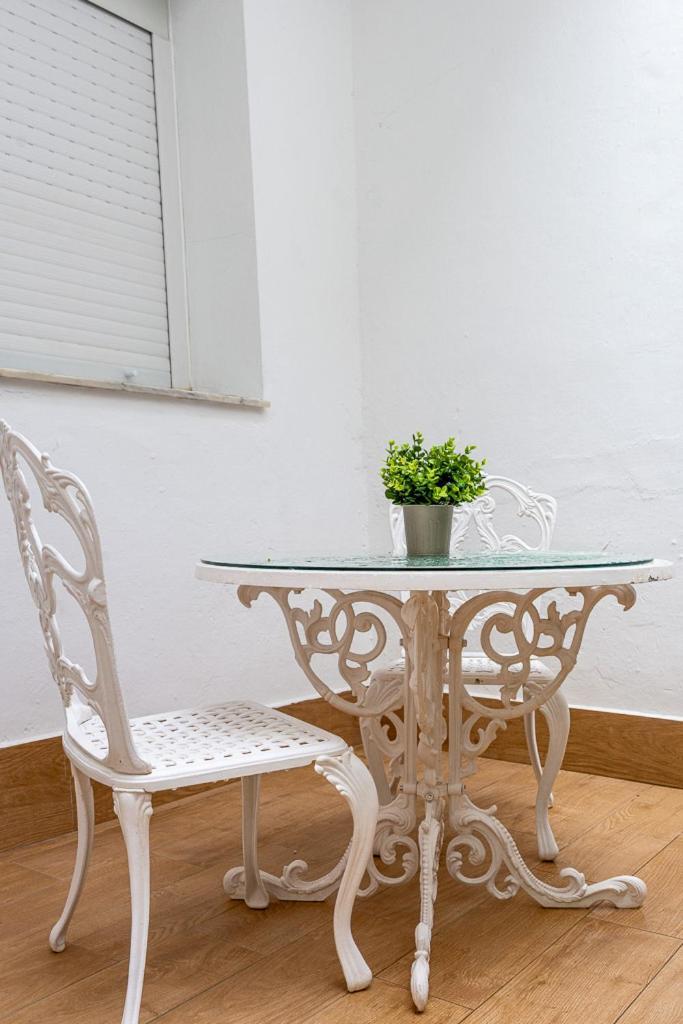 Apartamentos Cibeles Centro Historico, Nuevo Establecimiento Merida Bagian luar foto